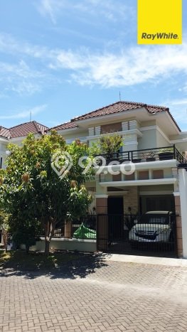 Dijual Rumah Premium dengan Fasilitas Sekitar Lengkap di Gayungan, Surabaya Dijual Rumah Premium dengan Fasilitas Sekitar Lengkap di Gayungan, Surabaya
