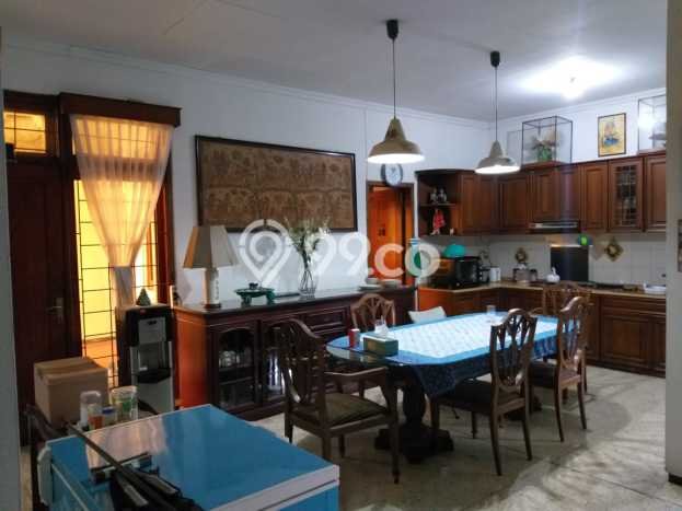 Rumah Elit LB 245m2 Siap Huni Desain Elegan di Jati Padang, Jakarta Selatan Rumah Elit LB 245m2 Siap Huni Desain Elegan di Jati Padang, Jakarta Selatan