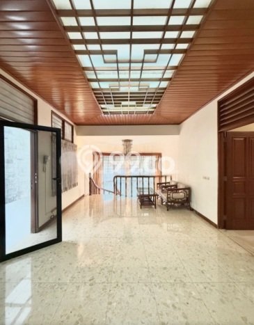 Hunian Mewah LB 400m2 Siap Huni Desain Elegan di Pondok Pinang, Jakarta Selatan Hunian Mewah LB 400m2 Siap Huni Desain Elegan di Pondok Pinang, Jakarta Selatan