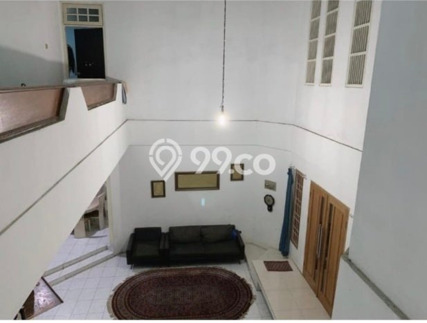 Jual Rumah Luas Megah Dengan View Eksklusif di Meruya, Jakarta Barat Jual Rumah Luas Megah Dengan View Eksklusif di Meruya, Jakarta Barat