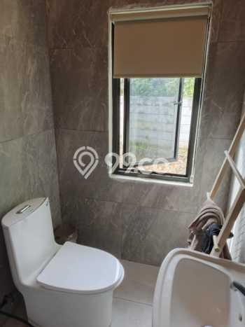 Rumah Mewah LB 270m2 Siap Huni Desain Elegan di BSD Neo Catalonia, Tangerang Rumah Mewah LB 270m2 Siap Huni Desain Elegan di BSD Neo Catalonia, Tangerang