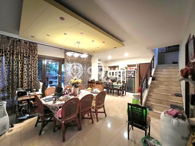 Jual Rumah Luas Elegan Dengan View Cantik di BSD The Green, Tangerang Jual Rumah Luas Elegan Dengan View Cantik di BSD The Green, Tangerang