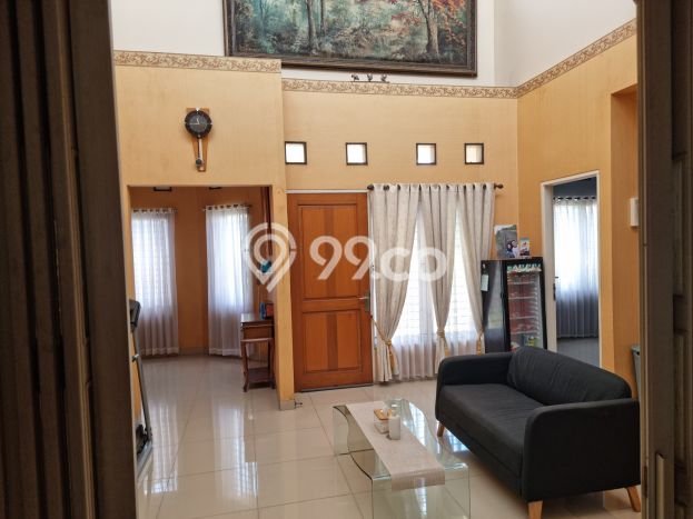 Rumah Luxury Modern Tanpa Renovasi di Graha Bintaro Jakarta Selatan Rumah Luxury Modern Tanpa Renovasi di Graha Bintaro Jakarta Selatan