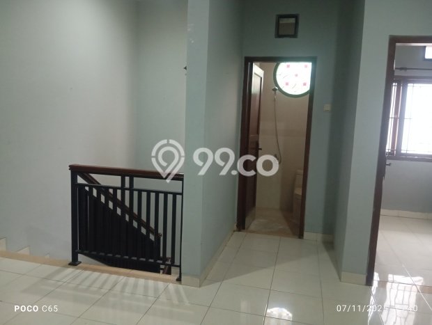 Disewakan! Rumah 4 Kamar Tidur &
4 Kamar Mandi di Soekarno Hatta, Bandung Disewakan! Rumah 4 Kamar Tidur &
4 Kamar Mandi di Soekarno Hatta, Bandung
