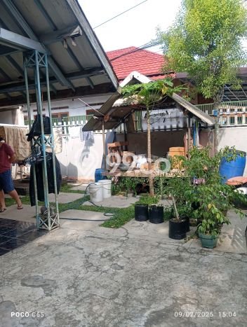 PROPERTI PILIHAN! Rumah Nyaman area , LT 165m2m² Bangunan 135m2m² PROPERTI PILIHAN! Rumah Nyaman area , LT 165m2m² Bangunan 135m2m²