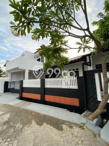 Rumah Strategis Minimalis Lb 1800m2 di Ciledug, Tangerang Rumah Strategis Minimalis Lb 1800m2 di Ciledug, Tangerang
