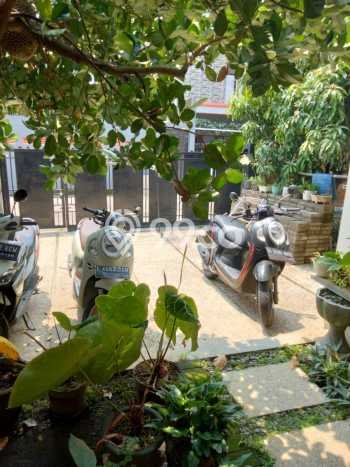 Rumah Modern area Buah Batu, Bandung, Luas 182m2m² LB 173m2m² Rumah Modern area Buah Batu, Bandung, Luas 182m2m² LB 173m2m²