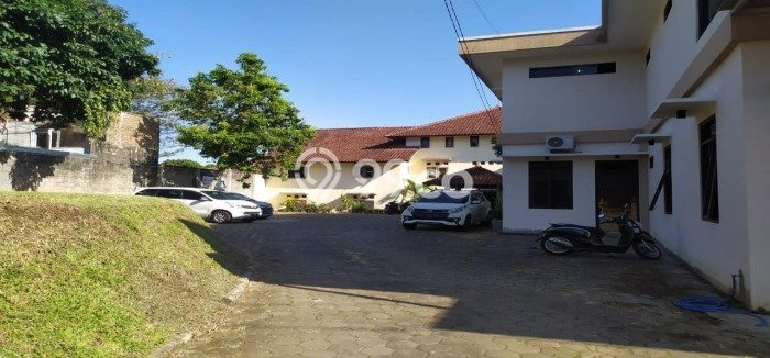 Kost Dijual di Cipedes dengan 38 KT dan Luas 800m2 Kost Dijual di Cipedes dengan 38 KT dan Luas 800m2