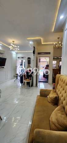 HUNIAN PILIHAN! Rumah area Kiaracondong, Luas 60m2m² Bangunan 150m2m² HUNIAN PILIHAN! Rumah area Kiaracondong, Luas 60m2m² Bangunan 150m2m²