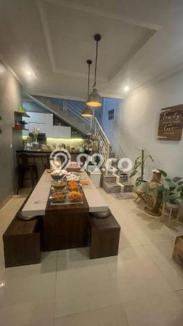 Rumah Mewah 4 Kamar Tidur Akses Strategis di Turangga, Bandung Rumah Mewah 4 Kamar Tidur Akses Strategis di Turangga, Bandung