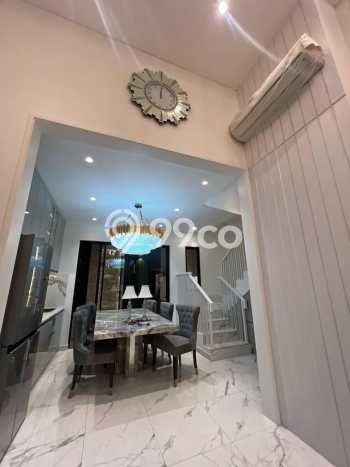 Jual Rumah Luas Megah Dengan View Cantik di Jakarta Garden City, Jakarta Timur Jual Rumah Luas Megah Dengan View Cantik di Jakarta Garden City, Jakarta Timur