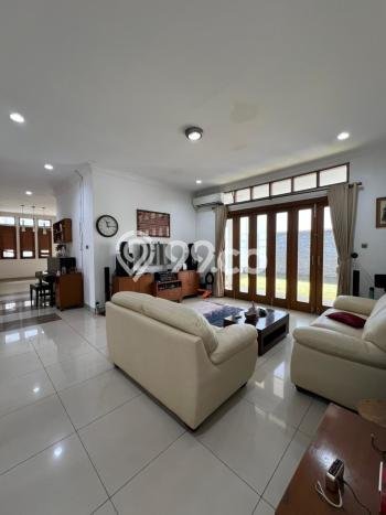 Jual Rumah Mewah Elegan Dengan View Eksklusif di Taman Galaxy, Bekasi Jual Rumah Mewah Elegan Dengan View Eksklusif di Taman Galaxy, Bekasi