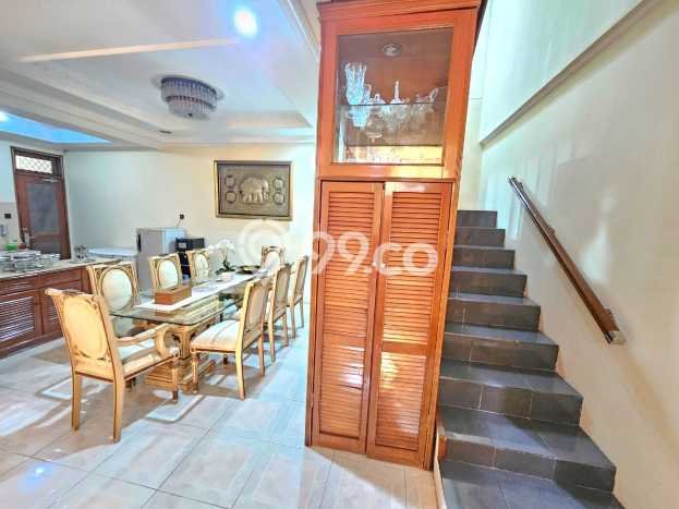For Sale! Premium House LT 328m2 Desain Modern di Pulomas For Sale! Premium House LT 328m2 Desain Modern di Pulomas