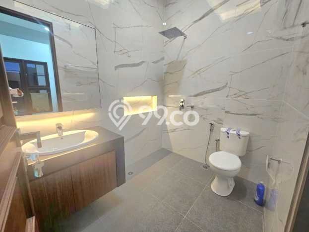 For Sale Rumah Elit Exclusive di Duren Sawit, Jakarta Timur For Sale Rumah Elit Exclusive di Duren Sawit, Jakarta Timur