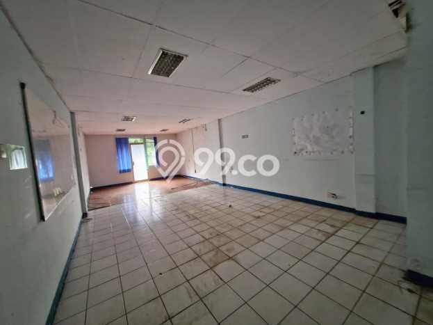 Unit Ruko Dijual di Jakarta Timur LT 165m2 & LB 660m2 Unit Ruko Dijual di Jakarta Timur LT 165m2 & LB 660m2