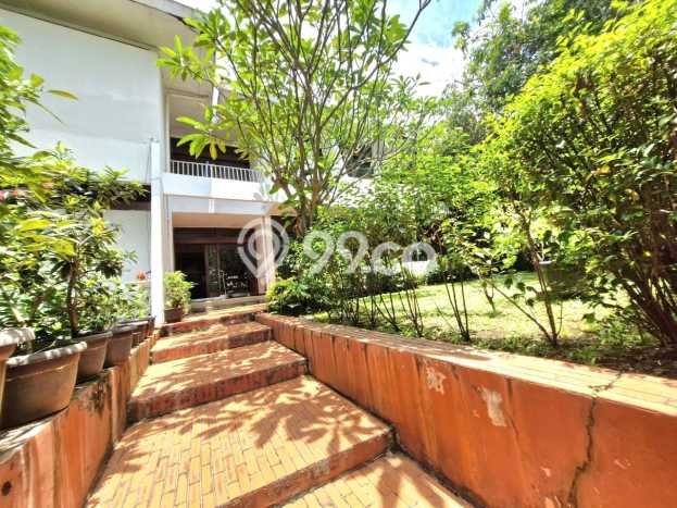 Dijual Rumah Mewah Megah Dengan View Cantik di Pondok Kelapa, Jakarta Timur Dijual Rumah Mewah Megah Dengan View Cantik di Pondok Kelapa, Jakarta Timur