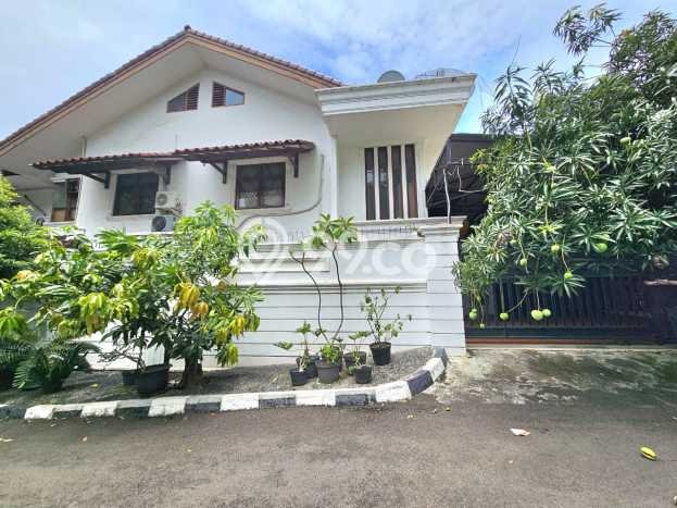 For Sale! Premium House LT 328m2 Desain Modern di Pulomas For Sale! Premium House LT 328m2 Desain Modern di Pulomas