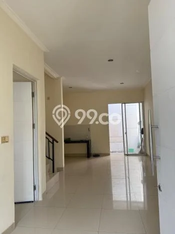 Rumah Sewa Jakarta Barat LT 90m2 LB 100m2 Kawasan Green Lake City Rumah Sewa Jakarta Barat LT 90m2 LB 100m2 Kawasan Green Lake City