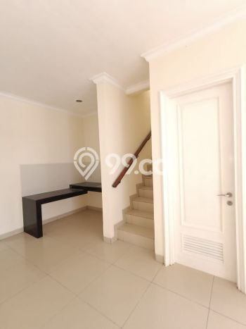 Rumah Disewakan Jakarta Barat LT 90m2 LB 120m2 Area Green Lake City Rumah Disewakan Jakarta Barat LT 90m2 LB 120m2 Area Green Lake City