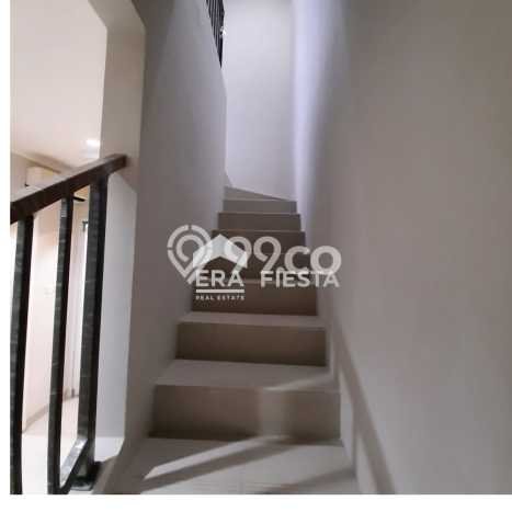For Sale Hunian Rumah Terawat 3 Kamar di Graha Raya, Tangerang Selatan For Sale Hunian Rumah Terawat 3 Kamar di Graha Raya, Tangerang Selatan
