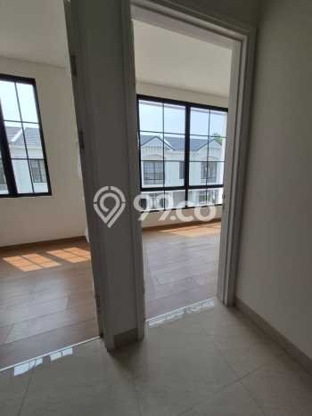 Dijual Hunian Rumah Terawat 4 KT di Suvarna Sutera, Tangerang Dijual Hunian Rumah Terawat 4 KT di Suvarna Sutera, Tangerang
