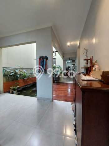 Hunian Eksklusif Siap Huni LT 300m2 di BSD, Tangerang Selatan Hunian Eksklusif Siap Huni LT 300m2 di BSD, Tangerang Selatan