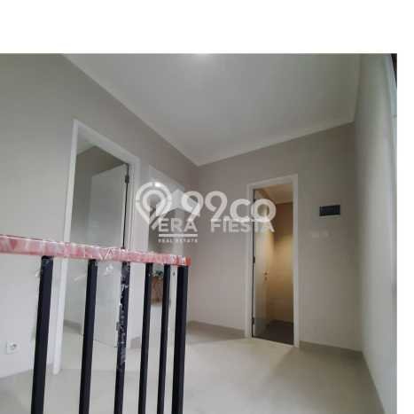 For Sale Hunian Rumah Terawat 3 Kamar di Graha Raya, Tangerang Selatan For Sale Hunian Rumah Terawat 3 Kamar di Graha Raya, Tangerang Selatan