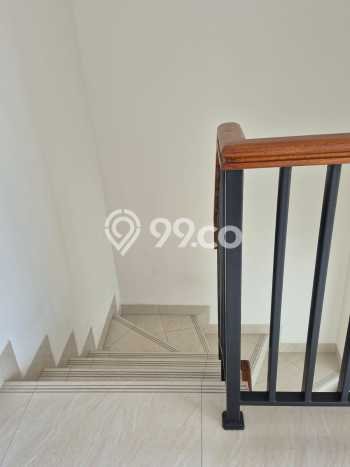 Dijual Hunian Rumah Terawat 4 KT di Suvarna Sutera, Tangerang Dijual Hunian Rumah Terawat 4 KT di Suvarna Sutera, Tangerang