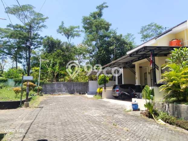 For Sale Rumah 3 Kamar Lokasi Strategis Bagus dan Strategis di Tembalang For Sale Rumah 3 Kamar Lokasi Strategis Bagus dan Strategis di Tembalang