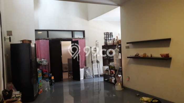 KESEMPATAN EMAS! Rumah di Bukit Sari, Semarang, Luas 252m2m² Bangunan 300m2m² KESEMPATAN EMAS! Rumah di Bukit Sari, Semarang, Luas 252m2m² Bangunan 300m2m²