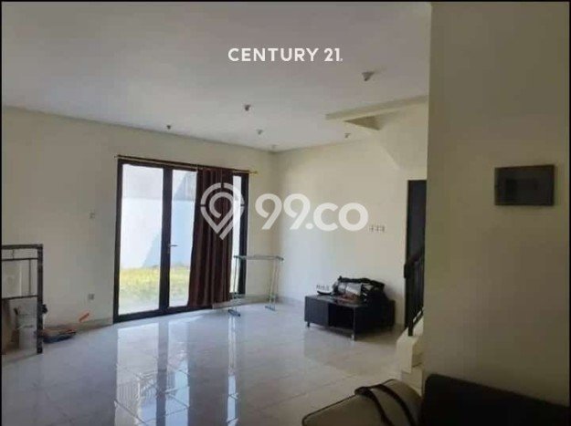 Disewakan! Rumah 3 Kamar Tidur &
3 Kamar Mandi di Jababeka, Bekasi Disewakan! Rumah 3 Kamar Tidur &
3 Kamar Mandi di Jababeka, Bekasi