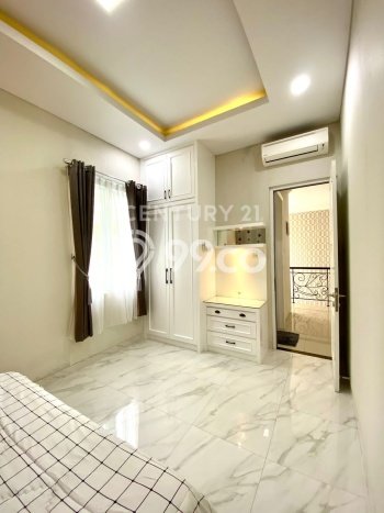 Rumah Eksklusif Dijual LT 200m2 di Lippo Cikarang, Cikarang Rumah Eksklusif Dijual LT 200m2 di Lippo Cikarang, Cikarang