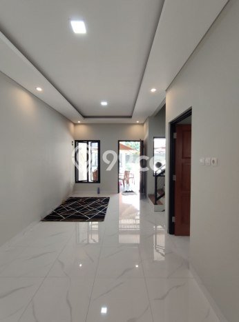 Dijual Rumah Modern 5 KT di Cibubur, Jakarta Timur Dijual Rumah Modern 5 KT di Cibubur, Jakarta Timur