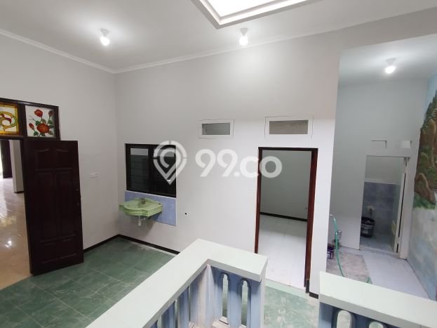 Rumah Modern 5 KT di Surabaya Kota Surabaya Unfurnished Rumah Modern 5 KT di Surabaya Kota Surabaya Unfurnished