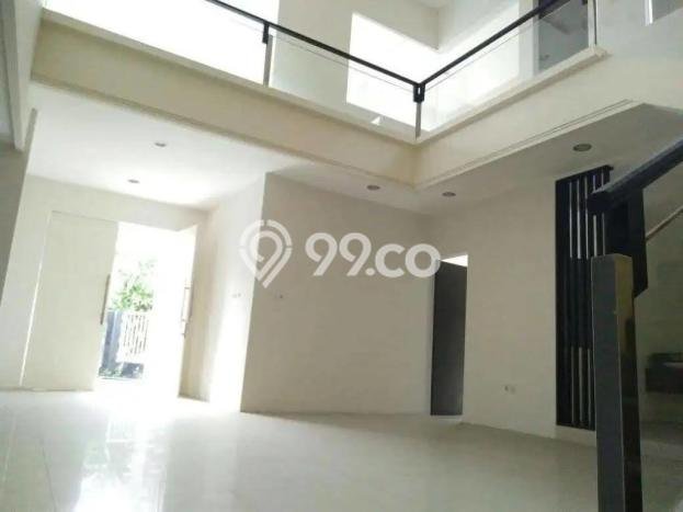 Jual Rumah Luas Megah Dengan View Eksklusif di Nginden, Surabaya Jual Rumah Luas Megah Dengan View Eksklusif di Nginden, Surabaya