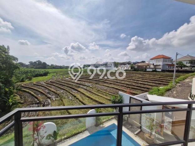For Sale Vila di Kuta Utara, Dimensi 225m2m², Area Asri For Sale Vila di Kuta Utara, Dimensi 225m2m², Area Asri