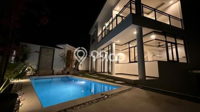 For Sale Vila di Kuta Utara, Dimensi 225m2m², Area Asri For Sale Vila di Kuta Utara, Dimensi 225m2m², Area Asri