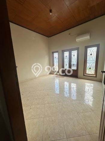 Hunian Cantik Modern Lb 180m2 di Kuta Selatan, Badung Hunian Cantik Modern Lb 180m2 di Kuta Selatan, Badung