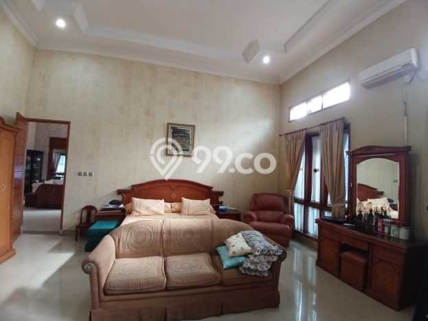 Ready to Use! Premium House LT 1650m2 Desain Elegan di Cibubur Ready to Use! Premium House LT 1650m2 Desain Elegan di Cibubur