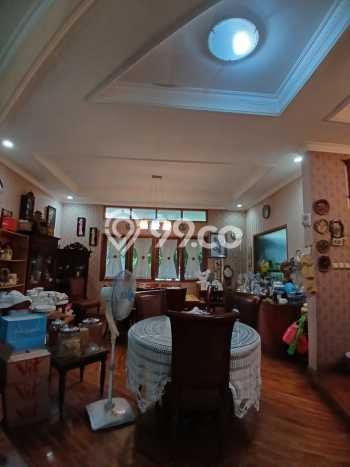 Ready to Use! Premium House LT 1650m2 Desain Elegan di Cibubur Ready to Use! Premium House LT 1650m2 Desain Elegan di Cibubur
