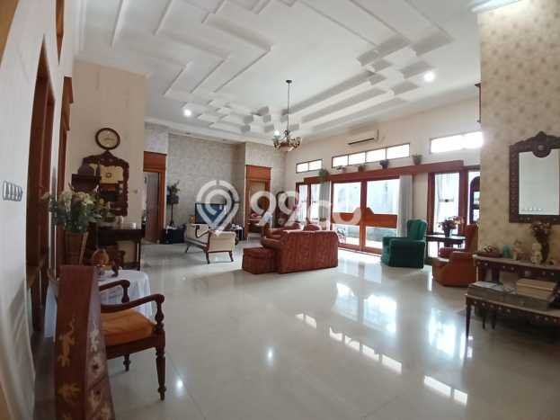 Ready to Use! Premium House LT 1650m2 Desain Elegan di Cibubur Ready to Use! Premium House LT 1650m2 Desain Elegan di Cibubur