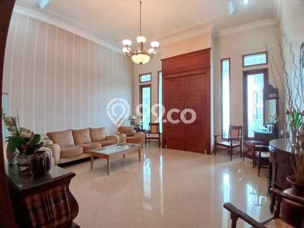 Ready to Use! Premium House LT 1650m2 Desain Elegan di Cibubur Ready to Use! Premium House LT 1650m2 Desain Elegan di Cibubur