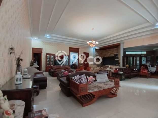 Ready to Use! Premium House LT 1650m2 Desain Elegan di Cibubur Ready to Use! Premium House LT 1650m2 Desain Elegan di Cibubur