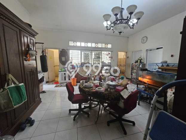 Siap Huni Hunian Elit 6 Kamar di Sidoarjo Dekat ke Mana Pun Siap Huni Hunian Elit 6 Kamar di Sidoarjo Dekat ke Mana Pun