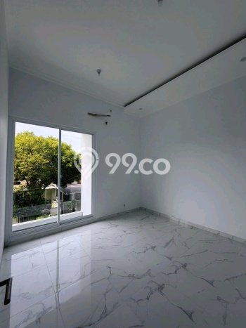 Jual Rumah Eksklusif 5 KT di Surabaya Kota, Surabaya Jual Rumah Eksklusif 5 KT di Surabaya Kota, Surabaya