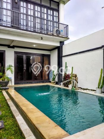 Vila Kawasan , Luas 300m2m², Dekat dengan fasilitas publik Vila Kawasan , Luas 300m2m², Dekat dengan fasilitas publik