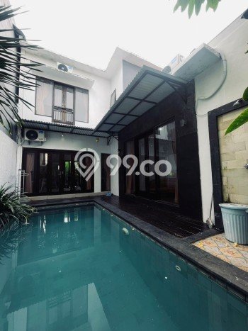 SPECIAL LISTING! Rumah area Kerobokan, 3 KM, Akses Fasilitas, Luas 140m2m² Bangunan 118m2m² SPECIAL LISTING! Rumah area Kerobokan, 3 KM, Akses Fasilitas, Luas 140m2m² Bangunan 118m2m²