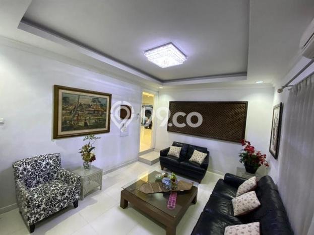 Jual Rumah Mewah Elegan Dengan View Eksklusif di Citraland, Surabaya Jual Rumah Mewah Elegan Dengan View Eksklusif di Citraland, Surabaya