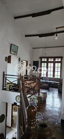 Dijual Hunian Mewah dengan Fasilitas Sekitar Komplit di Wonocolo, Surabaya Dijual Hunian Mewah dengan Fasilitas Sekitar Komplit di Wonocolo, Surabaya