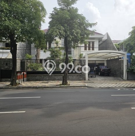 Rumah Luxury di Surabaya Lokasi Strategis Kondisi Terawat Rumah Luxury di Surabaya Lokasi Strategis Kondisi Terawat